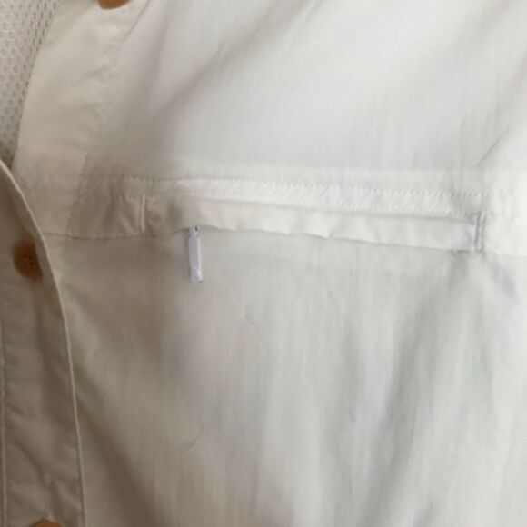 The north face button up - Picture 3 of 10